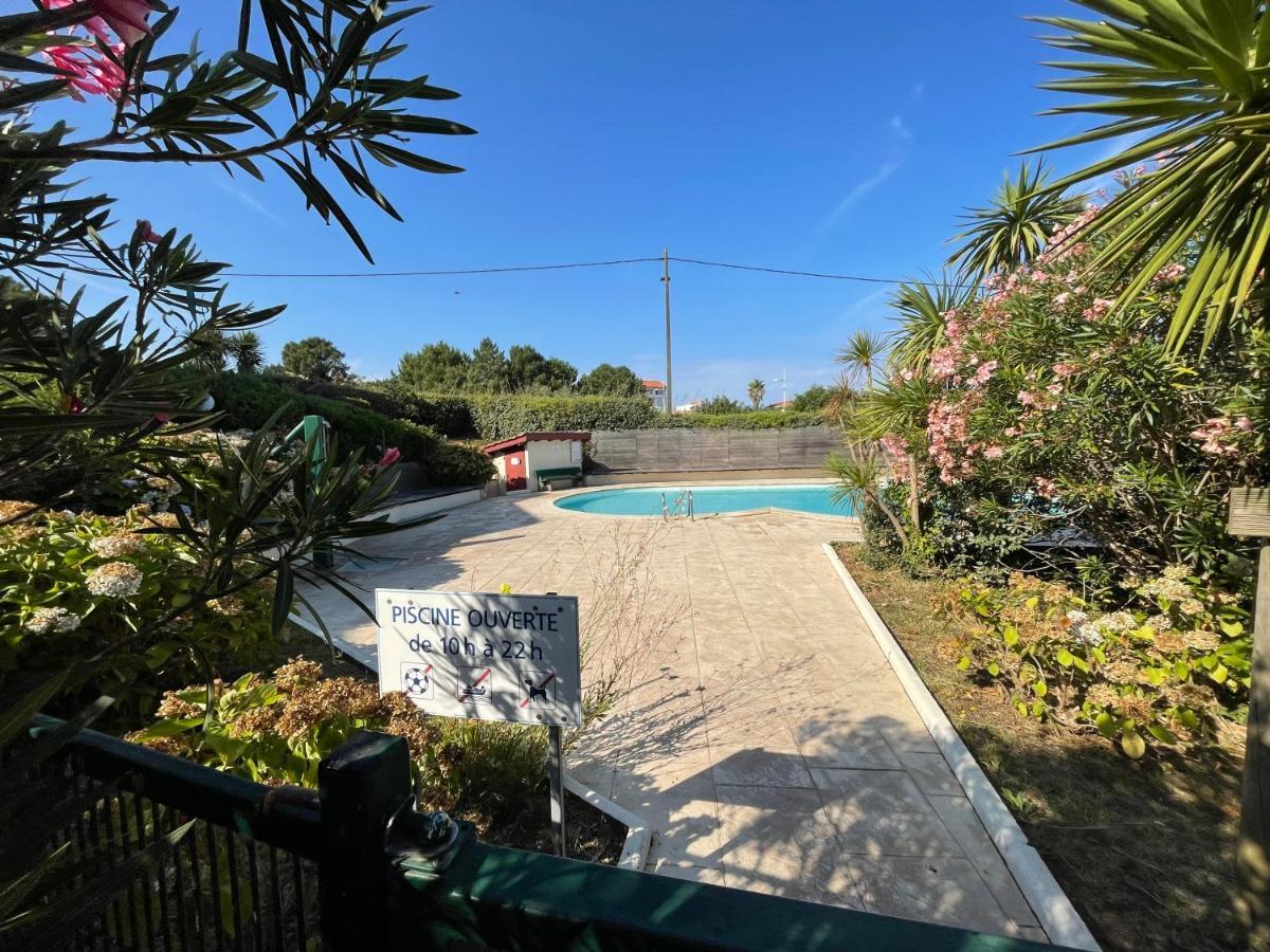 Splendide Appartement De Charme Avec Patio, Parking Et Plage A 3 Minutes Biarritz Luaran gambar