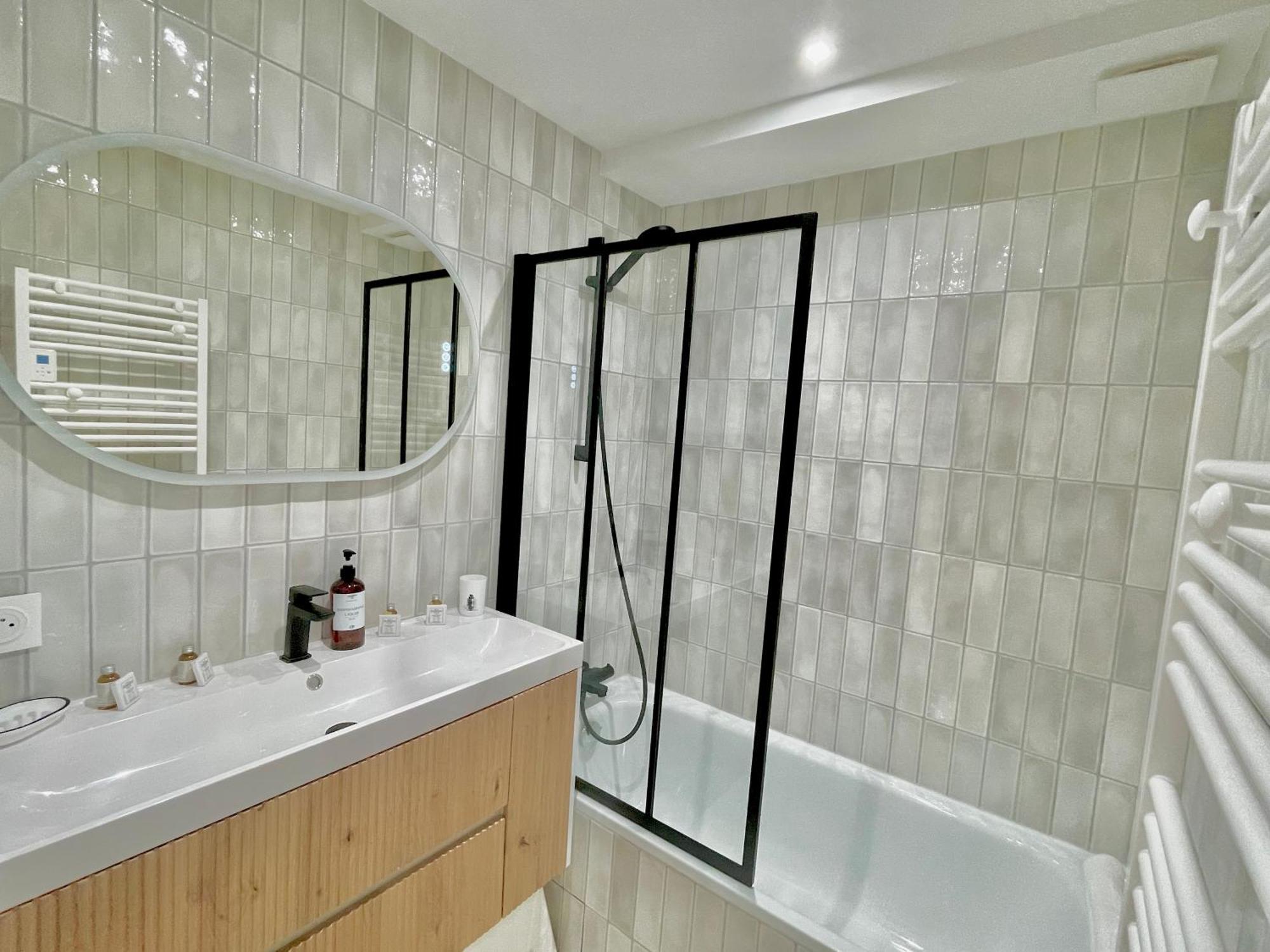 Splendide Appartement De Charme Avec Patio, Parking Et Plage A 3 Minutes Biarritz Luaran gambar